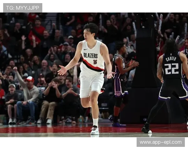 开拓者代理主帅谈杨瀚森:需强化对抗与战术融入 开拓者代理主帅谈杨瀚森:需强化对抗与战术融入