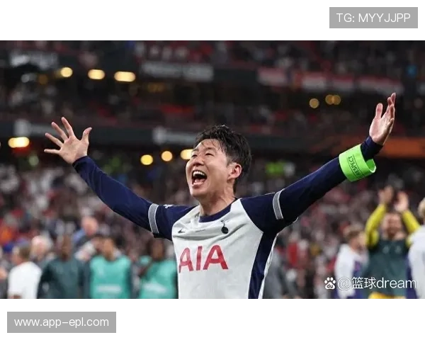 热刺前锋孙兴慜获球迷支持,俱乐部严惩种族歧视行为 热刺前锋孙兴慜获球迷支持,俱乐部严惩种族歧视行为