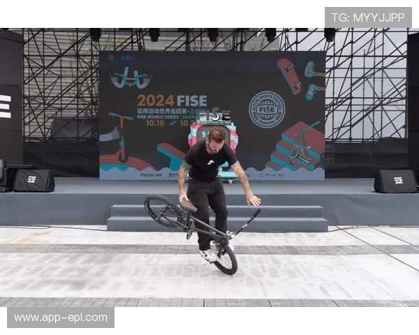 国际极限滑板车街式冠军赛马蒂斯·内鲁德独占鳌头